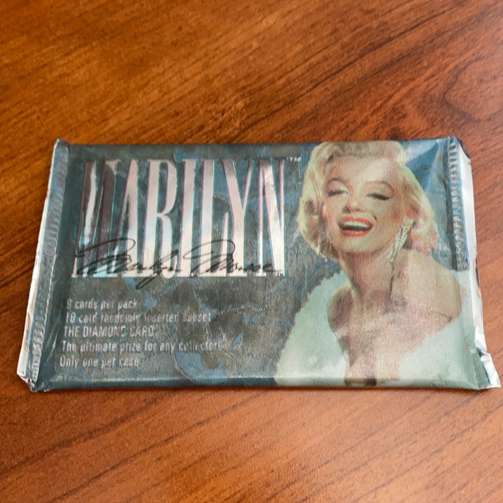 Marilyn Monroe - cards 2013 Brand new